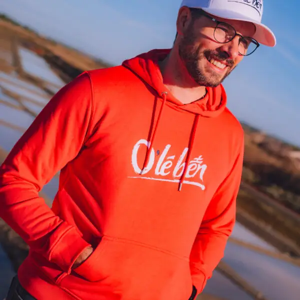 Le sweat à capuche